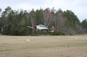 fly_in_fun012001.jpg