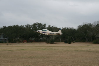 fly_in_fun013003.jpg